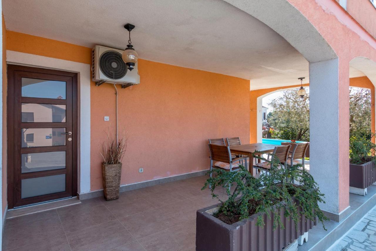 Apartments Mandic Pula Exterior photo